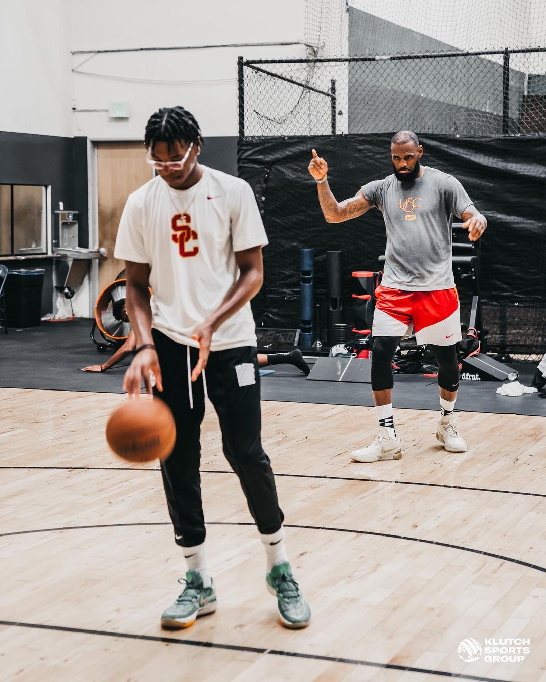 更像 Kobe 系列？LeBron James 疑似曝光最新簽名戰靴 Nike LEBRON 21