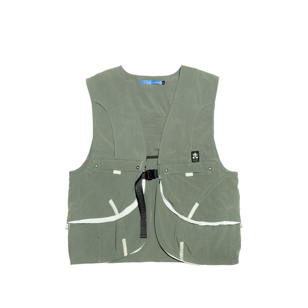 與「蟲」同形！ WEAVISM 以多「蟲」視角推出最新《Insection | 埋葬‧蟲》服飾系列