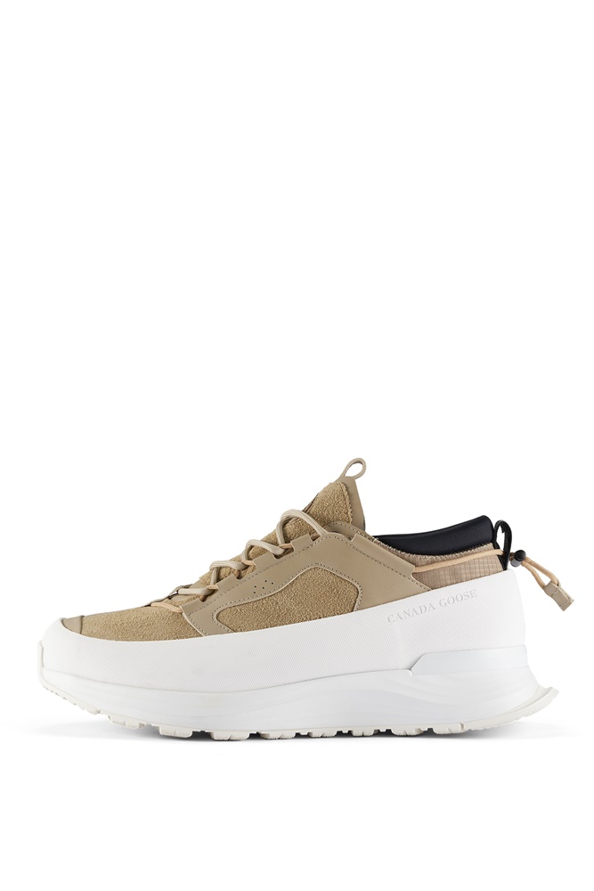 時尚兼具機能！ Canada Goose 首次推出 Glacier Trail 運動鞋，頂級防水結合 頂尖用料和做工！