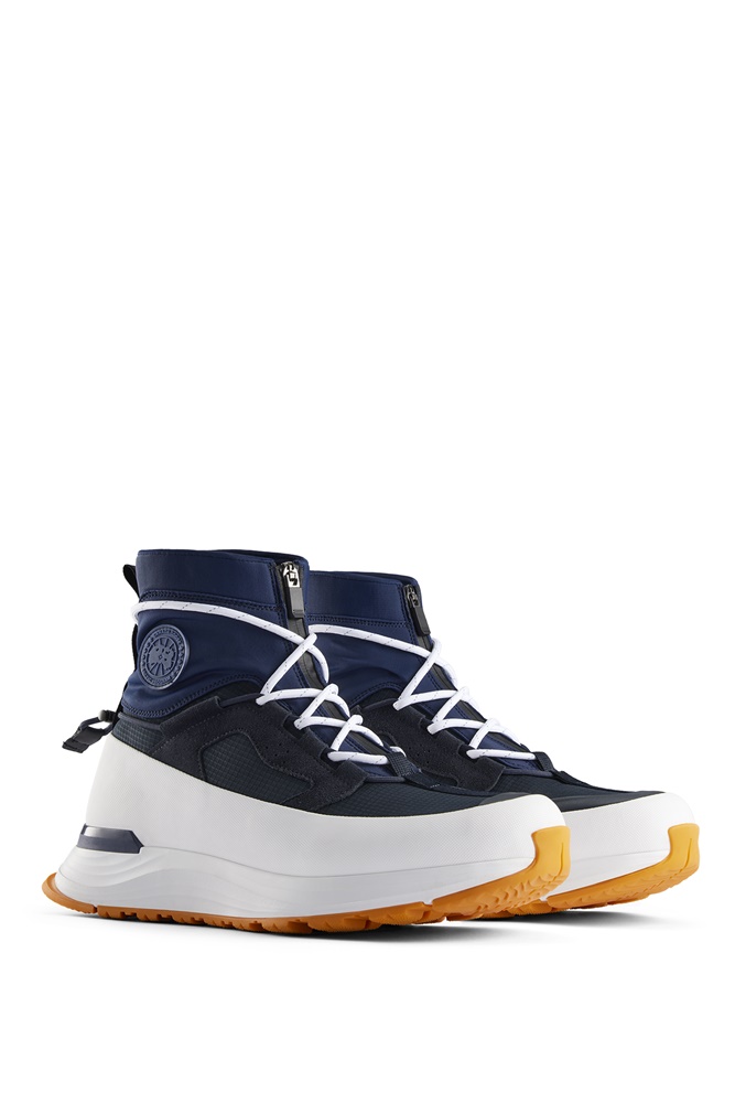 時尚兼具機能！ Canada Goose 首次推出 Glacier Trail 運動鞋，頂級防水結合 頂尖用料和做工！