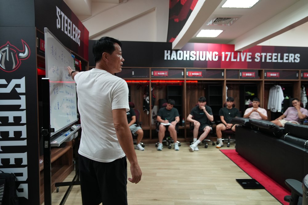 龍哥轉任營運長！邱大宗正式接掌高雄鋼鐵人兵符，承諾會製造更多「金句」給球迷！