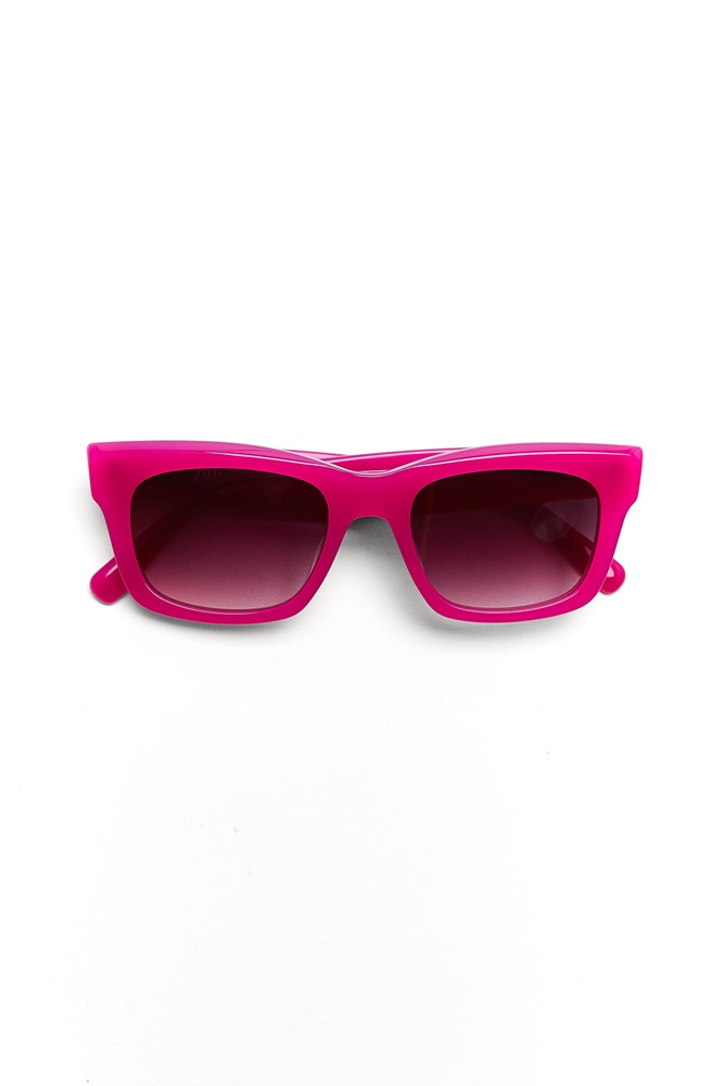 Y2K 風格滿載！ ZARA x 《BARBIE》聯名系列正式登場，電影同款真的買得到！