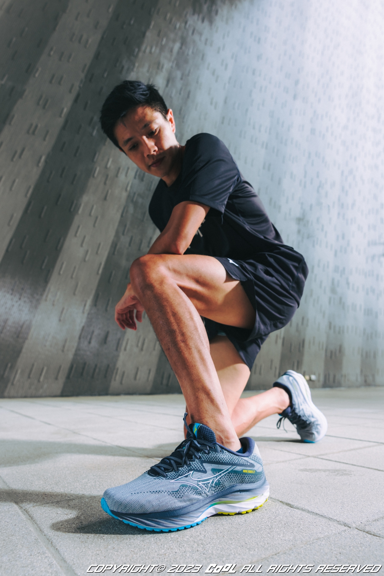 定番神跑鞋再進化！ WAVE RIDER 27 重新定義跑步標準，讓 MIZUNO 帶你邁出經典新浪潮！