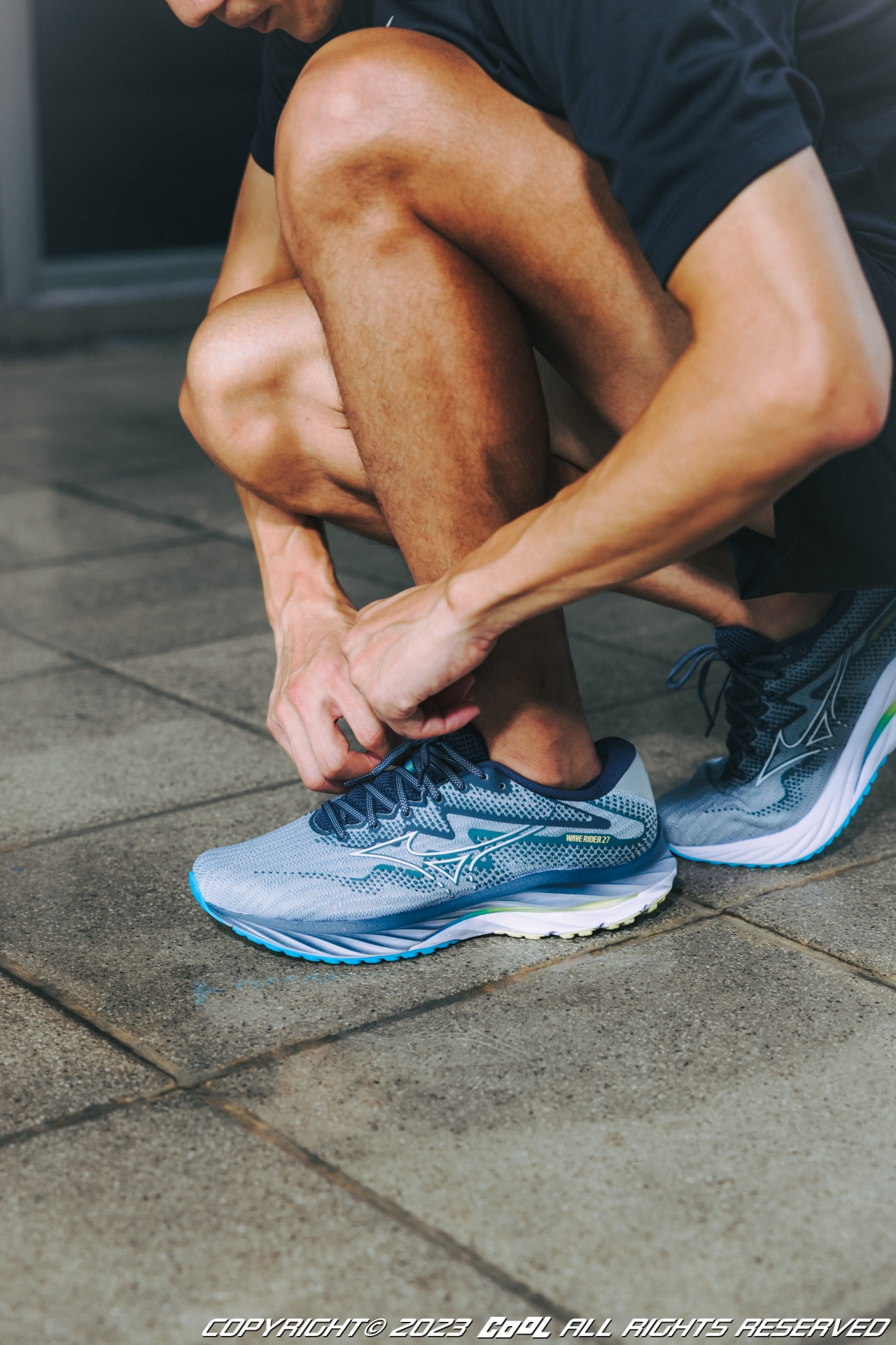 定番神跑鞋再進化！ WAVE RIDER 27 重新定義跑步標準，讓 MIZUNO 帶你邁出經典新浪潮！