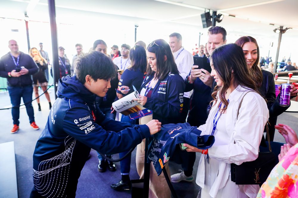 Red Bull 賽車飆速遊戲急速上線，化身賽車手拿限量好禮！