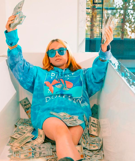 曾因炫富爆紅！百萬網紅 Lil Tay 驚傳逝世！