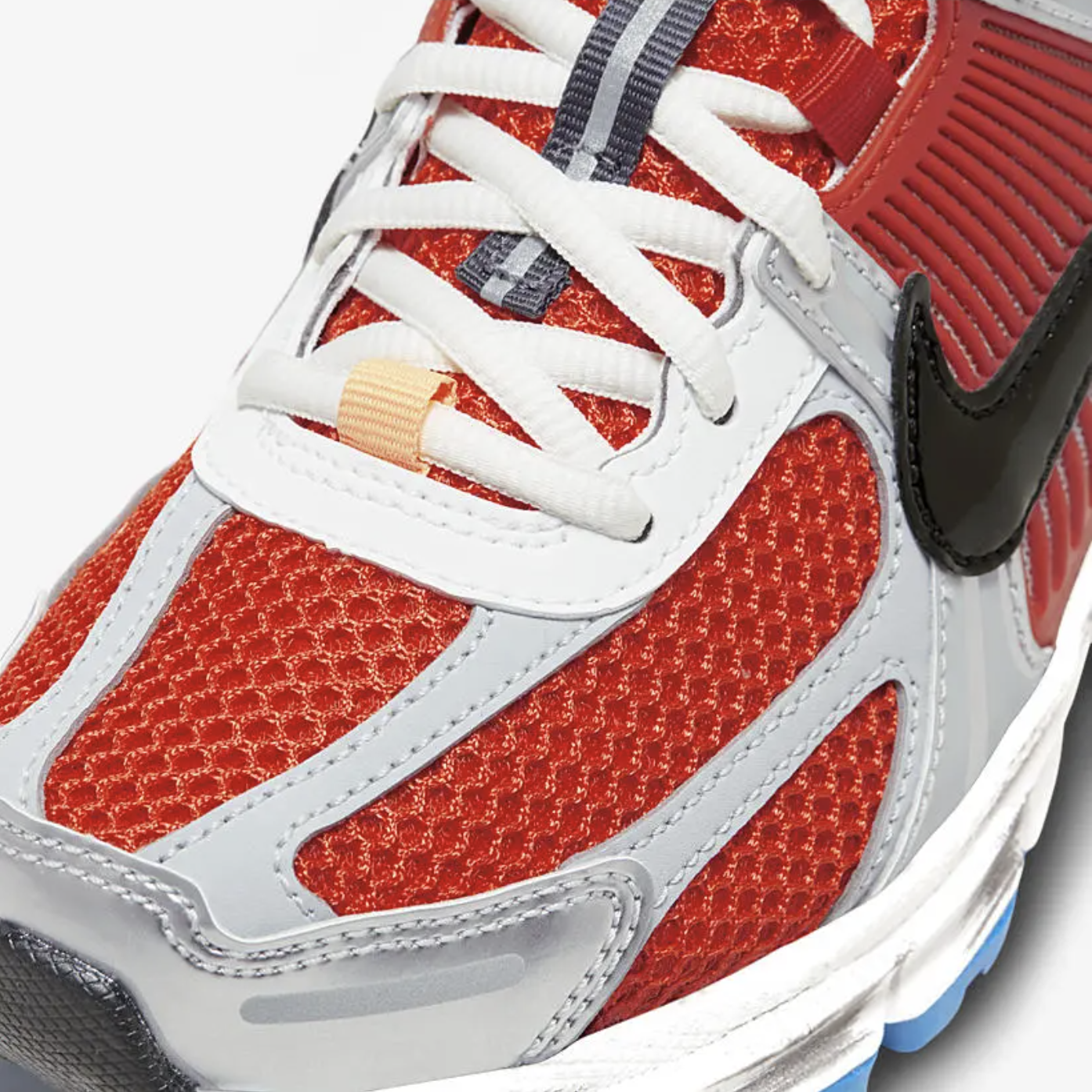 這顏值到底怎麼輸？Nike Zoom Vomero 5 全新超熱血配色「GUNDAM」即將登場！