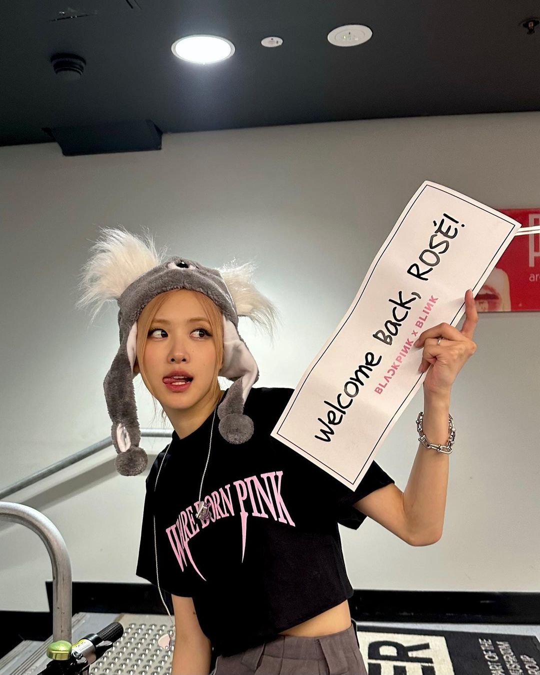 BLACKPINK 今迎出道 7 週年！才剛爆 Lisa 不續約，「4 人做同一件事」粉淚喊團魂不滅