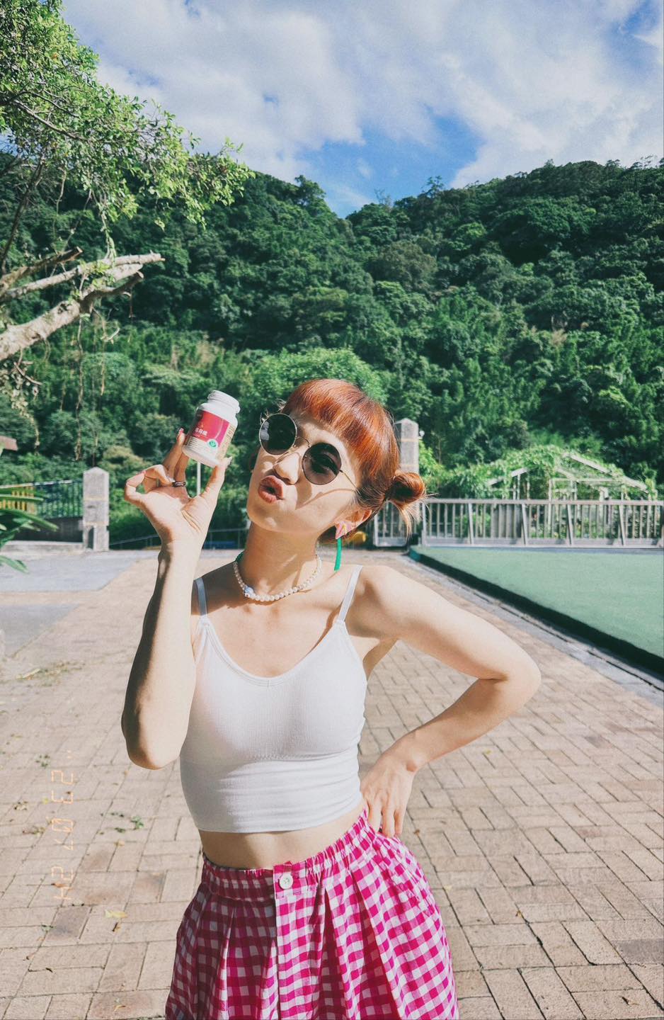 Lulu 玩日本遭海關扣留 9 小時！遭疑「攜帶非法藥品」拍片分享反被炎上　二度對戰酸民：馬希勒衰