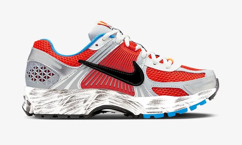 NIKE ZOOM VOMERO 5 GUNDAM