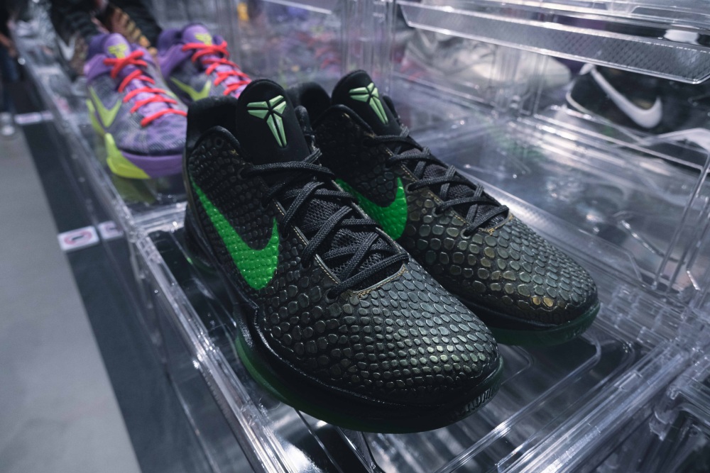 走進回憶 Kobe 的時光隧道！MAMBA FOREVER 特展期間限定登場，8 代抽籤資訊同步釋出！