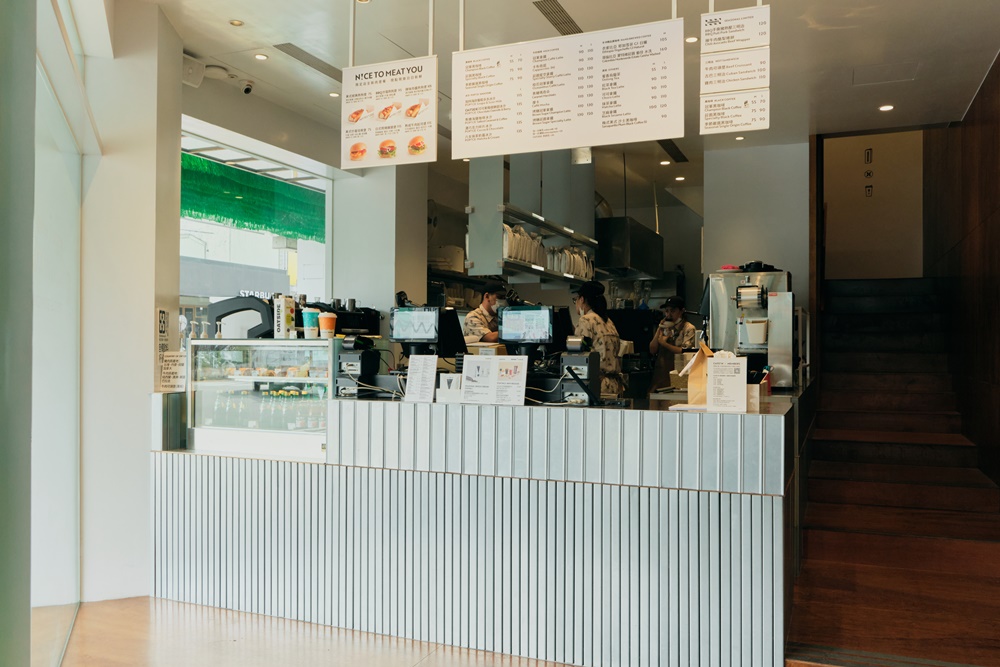 衝浪神牌 Hurley 來台十週年攜手 CAFE!N 打造今夏最 CHILL 《 SW!NG 》主題咖啡廳，限定好康送不停！