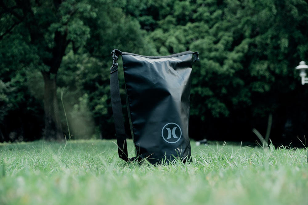 衝浪神牌 Hurley 來台十週年攜手 CAFE!N 打造今夏最 CHILL 《 SW!NG 》主題咖啡廳，限定好康送不停！