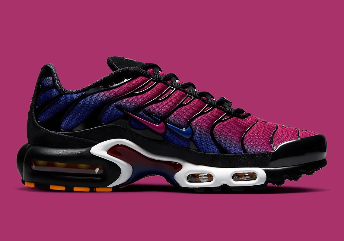 潮「浪」再捲！Patta x FC Barcelona x Nike Air Max Plus 無預警發佈，漸層雙勾超有料！