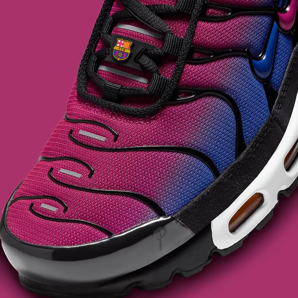 潮「浪」再捲！Patta x FC Barcelona x Nike Air Max Plus 無預警發佈，漸層雙勾超有料！