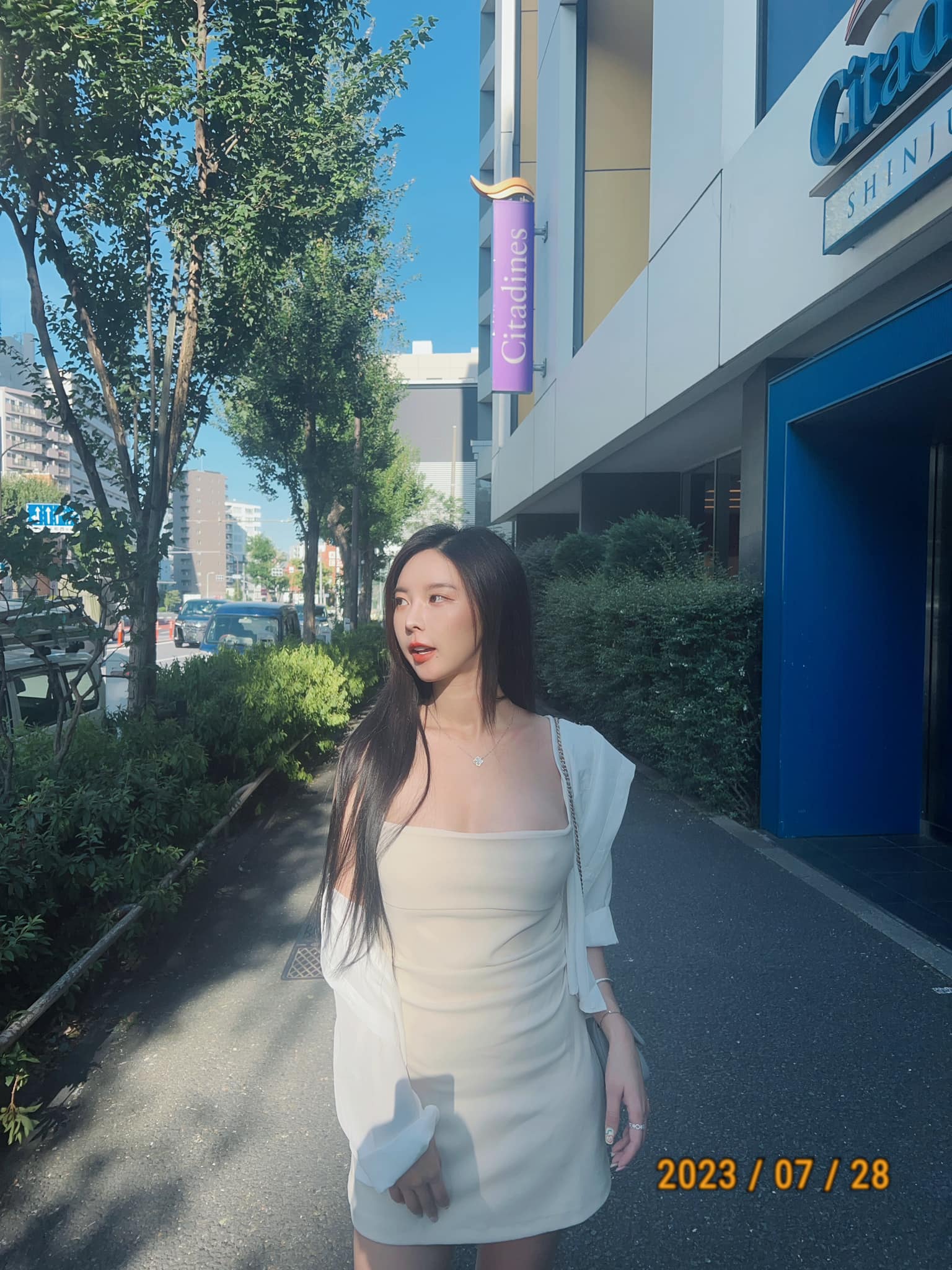 奎丁鬼月在隧道拍婚紗！霸氣承認「我沒穿內衣」但這一事反而讓她怕怕的