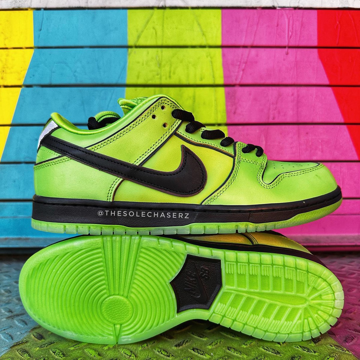 必須包色！《飛天小女警》x Nike SB Dunk「毛毛」配色曝光，竟還有「隱藏驚喜」！