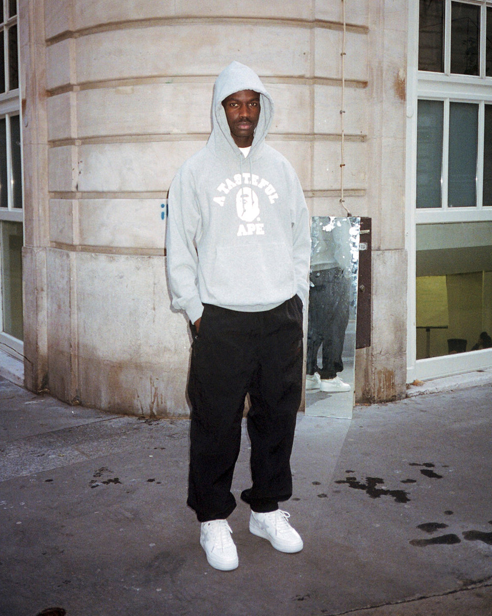 話題大牌最親民聯乘？JJJJound x Crocs 合作鞋款率先曝光，網笑：懶惰式極簡⋯