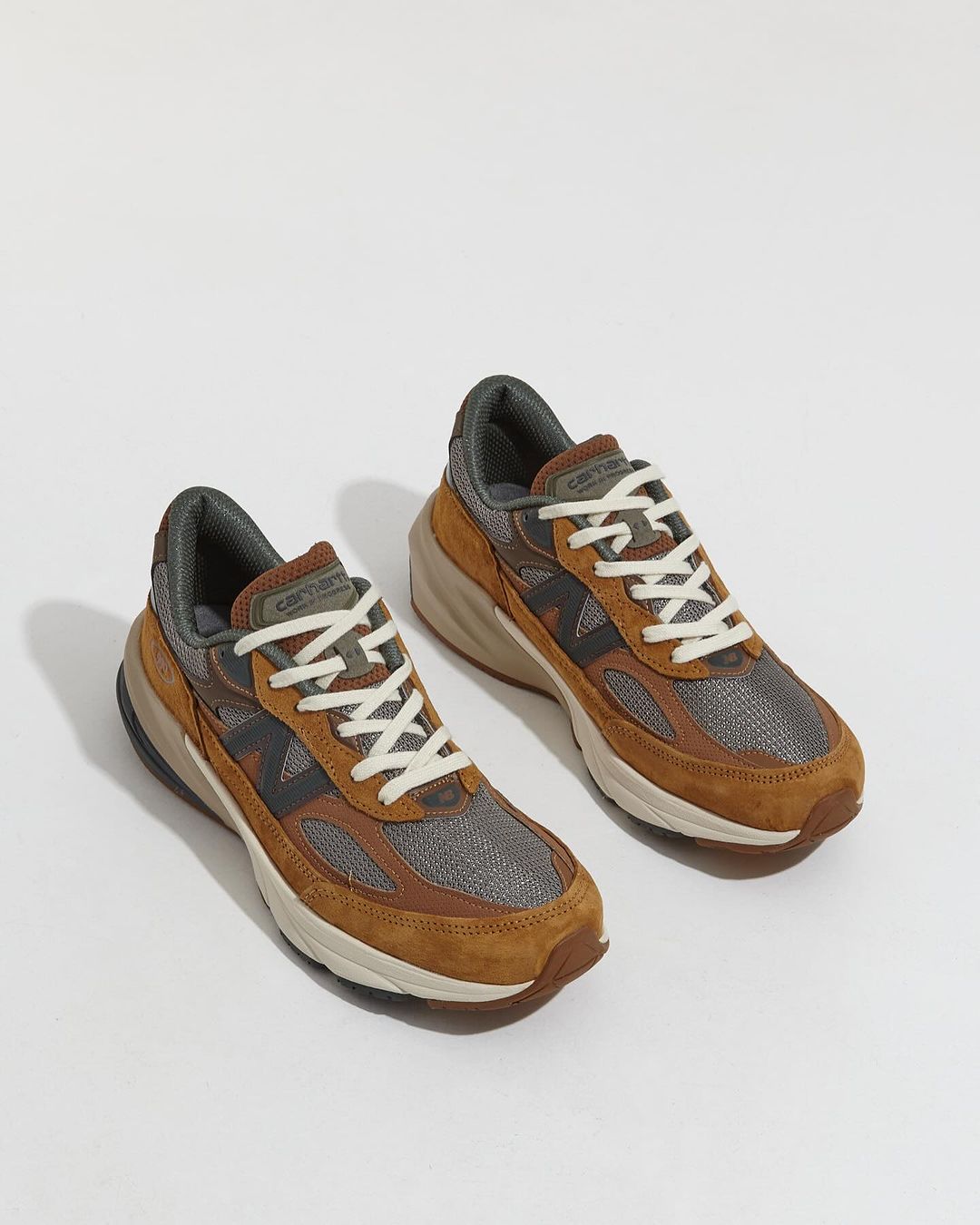 台灣販售預告｜秋冬穿搭必備！Carhartt WIP x New Balance 990v6 將於本週正式發布