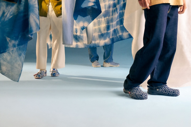 台灣販售預告｜絕美日本傳統刺子繡注入！ LEVI'S® X CROCS™ 全新秋冬聯乘膠囊系列登台！