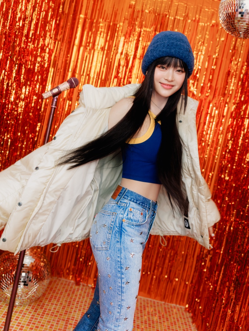 一同打造獨一無二的丹寧！ Levi’s® 偕全球品牌大使 NewJeans 共同慶賀501®經典150周年，展現夏末初秋穿搭公式！