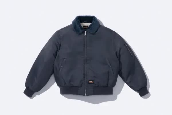 設計給幾分？Supreme x Dickies 最新聯名單品全公開，哪件你最想衝？