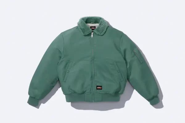設計給幾分？Supreme x Dickies 最新聯名單品全公開，哪件你最想衝？