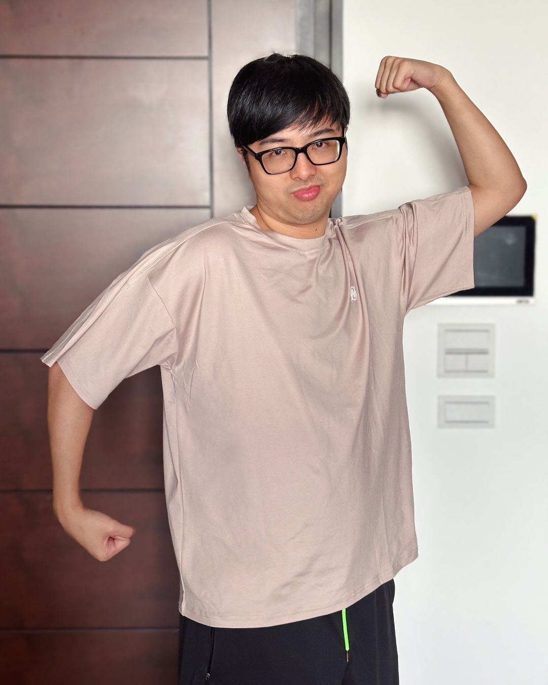 丁特吃野人火鍋狂批「花 1690 元吃和牛簡直找罪受！」 KID 緊急介入處理