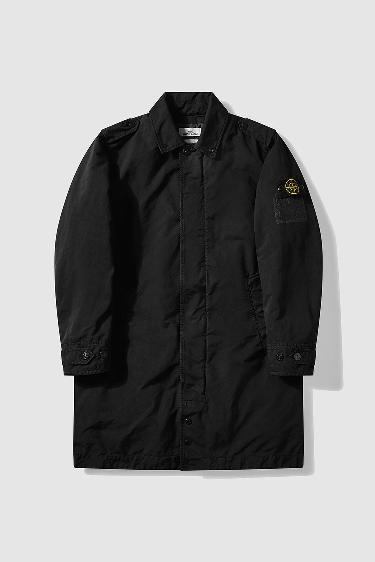 直達秋冬最頂！ Dover Street Market x Stone Island 「黑魂」聯乘系列正式登場