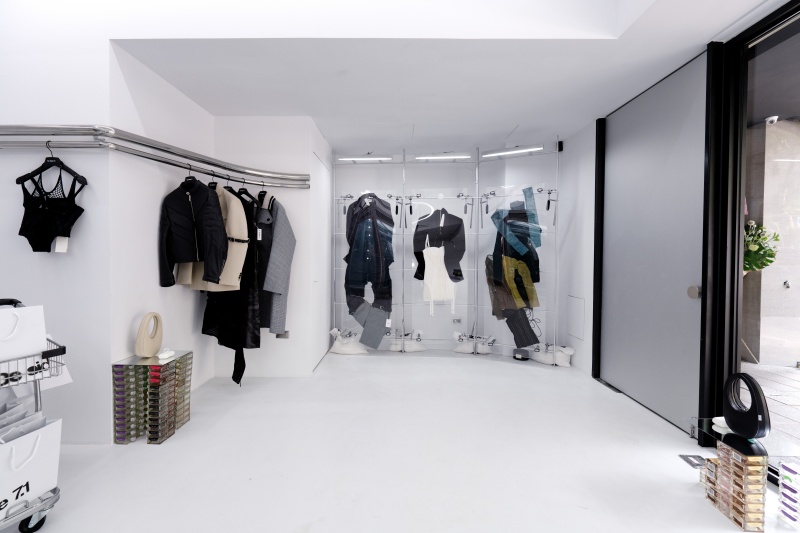 民生社區必逛點 +1 ！全新時尚選品 De sidere7.1 實體概念店開幕，以「Future Luxury」為核心打造未來展間 ！