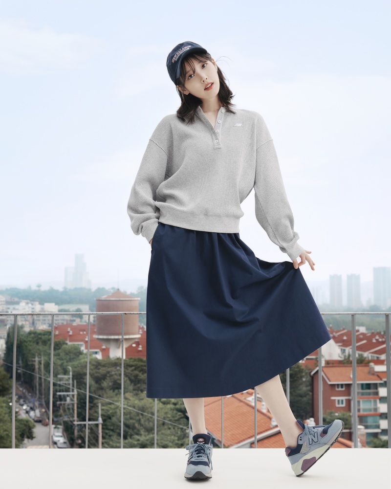 IU