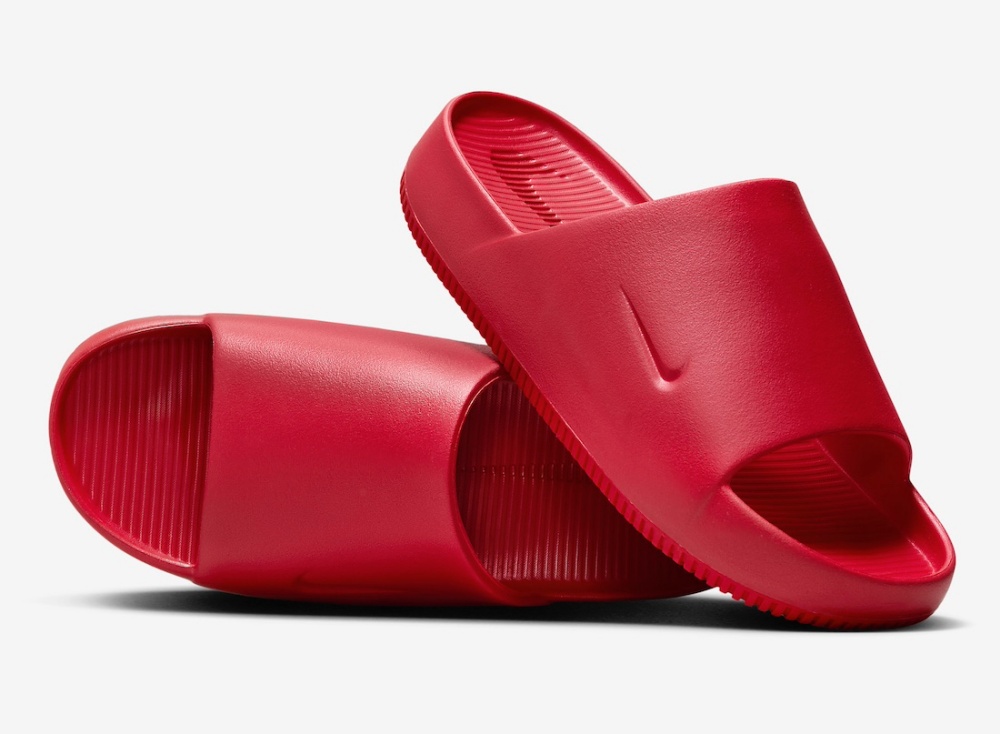 卡其、螢光綠等人氣色系推出！Nike 爆款拖鞋 Calm Slide 秋季配色即將登場
