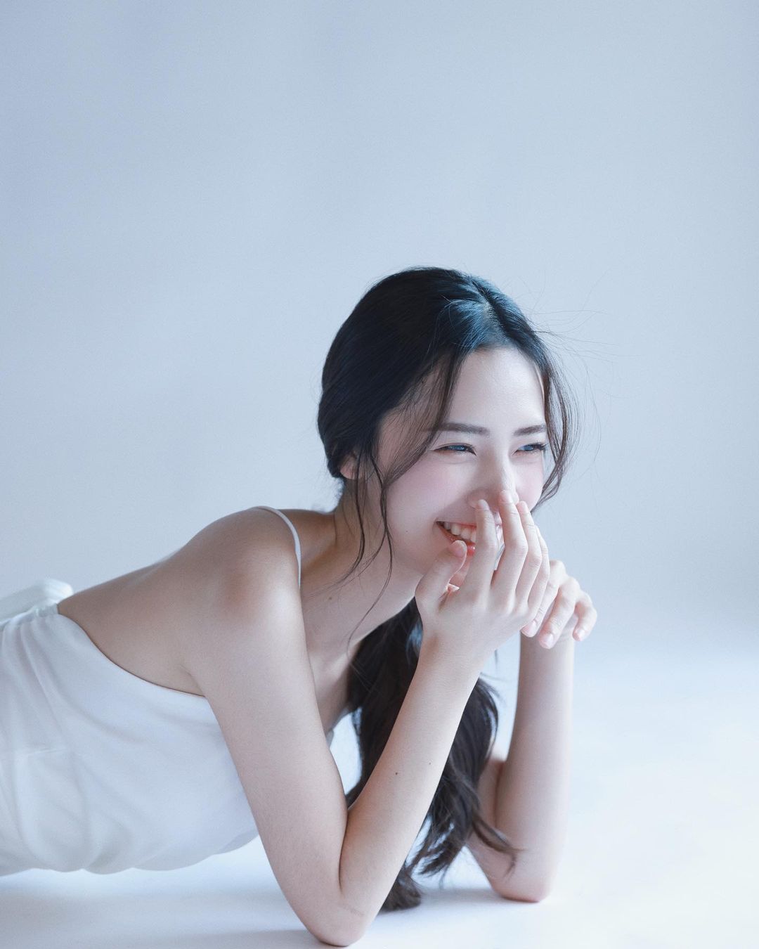 中信啦啦隊新練習生超正！21 歲夏蕾《菱格世代》冠軍女團出身，同台女神冼迪琦粉絲嗨炸！