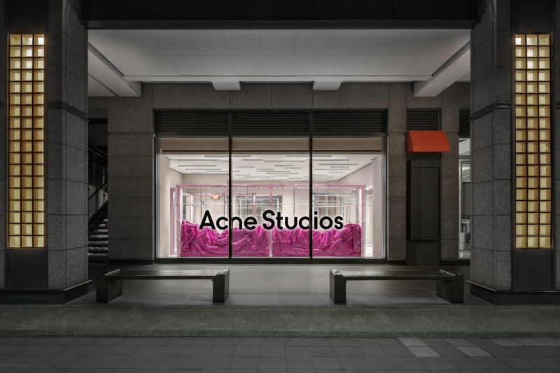 Jisoo 、李泳知的愛牌來了！ Acne Studios 台灣首間專門店盛大開幕，超美店裝必朝聖！
