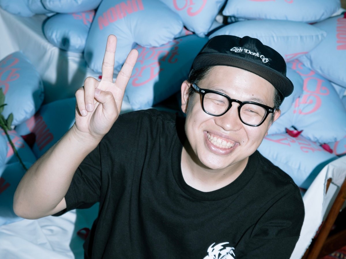 各位「別哭」沒鞋穿了，消息稱 Girls Don’t Cry x Nike SB Dunk Low 最新聯名即將登場