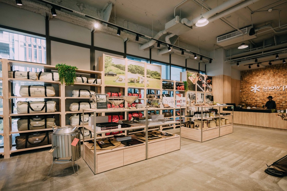 二百坪空間應有盡有！Snow Peak 全新旗艦店盛大開幕，在台十週年獨家商品帥到翻！