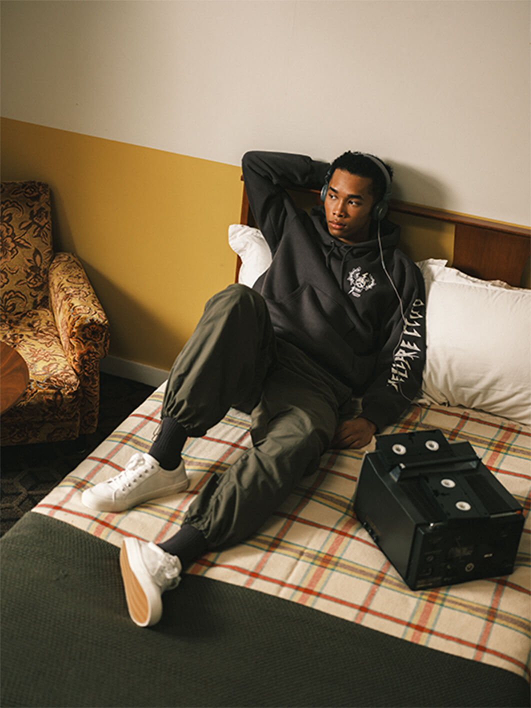 很懂影迷想要的設計！GU x 《怪奇物語》全新聯名系列公開