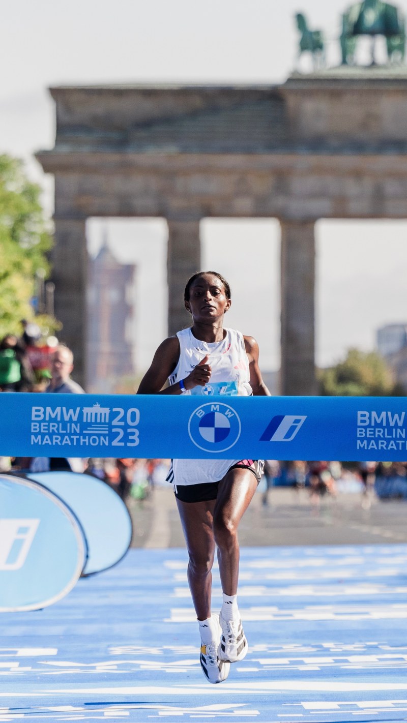 要價近兩萬只能穿一次？adidas ADIZERO ADIOS PRO EVO 1 搭載史上最強黑科技，全球僅限定 521 雙！