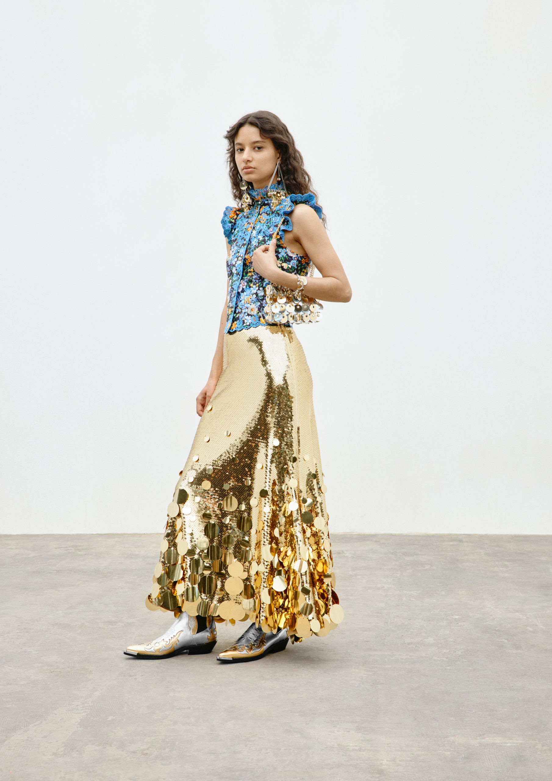 全品項、販售地點一包都給你！Rabanne H&M 聯名系列 11 月 9 日準時開賣！