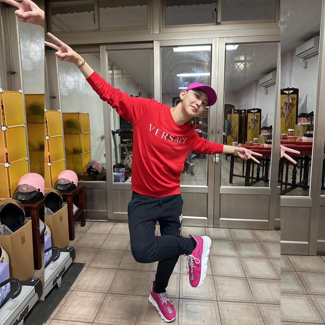 小哥哥艾理找到「異父異母」兄弟？撞臉黃子韜首度合影　粉酸下架還要拍片釣出本人親回