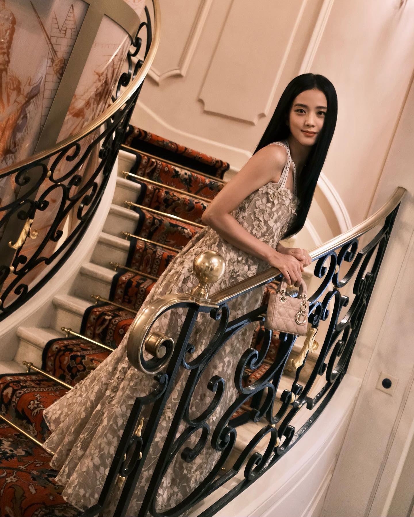 票選「2023韓國最美女星」TOP 5！金泰希出眾美貌受業界認證！三組人氣女團成員上榜各個美出新高度！