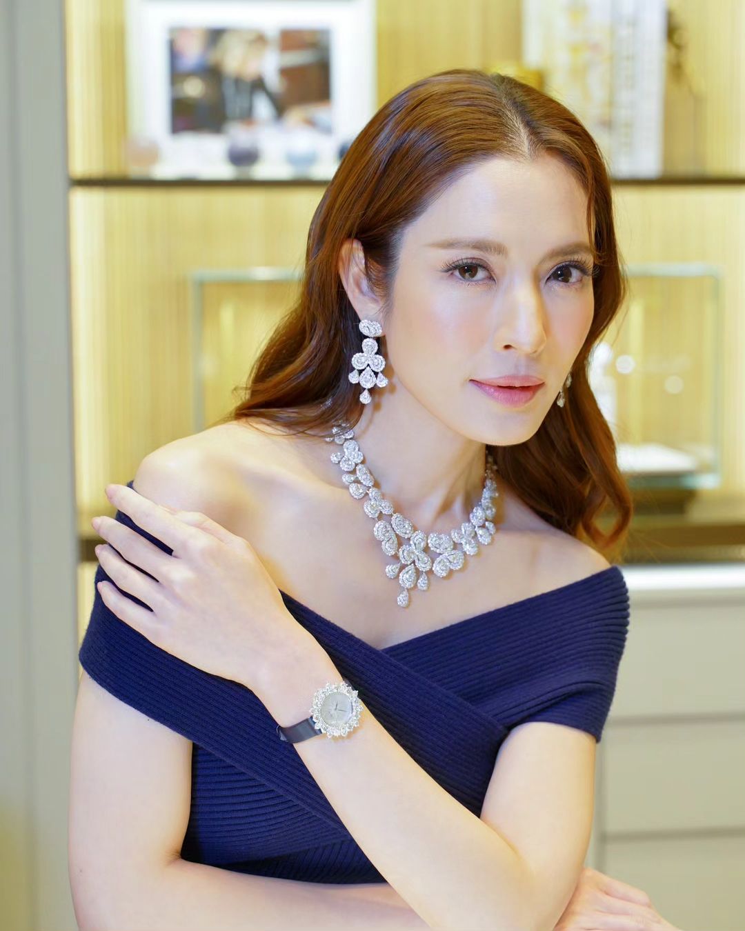 《模犯生》 27 歲查農透露正在追求大 16 歲泰劇女神　羞喊：越來越喜歡她