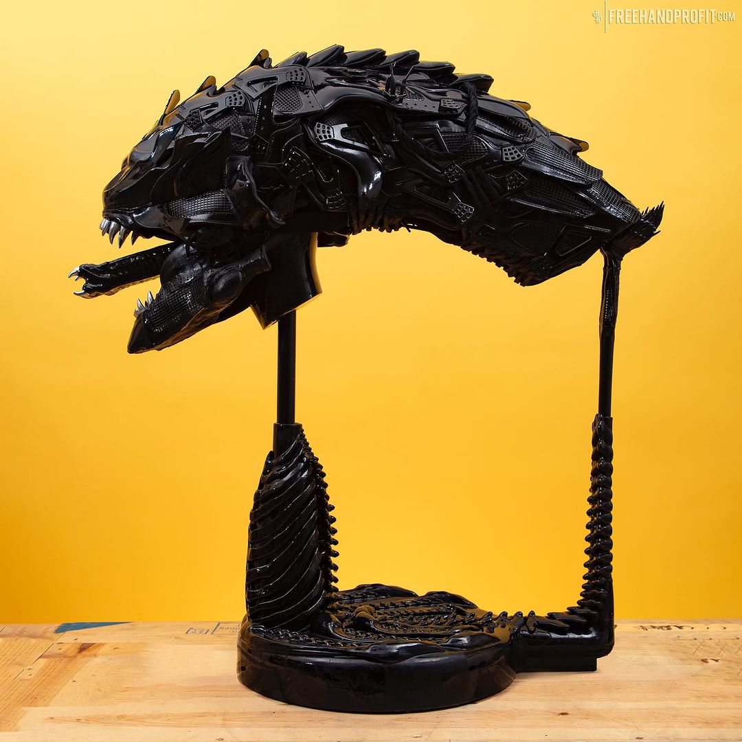 鬼斧神工！設計師打造 Air Jordan 4「異形」定製球鞋面具