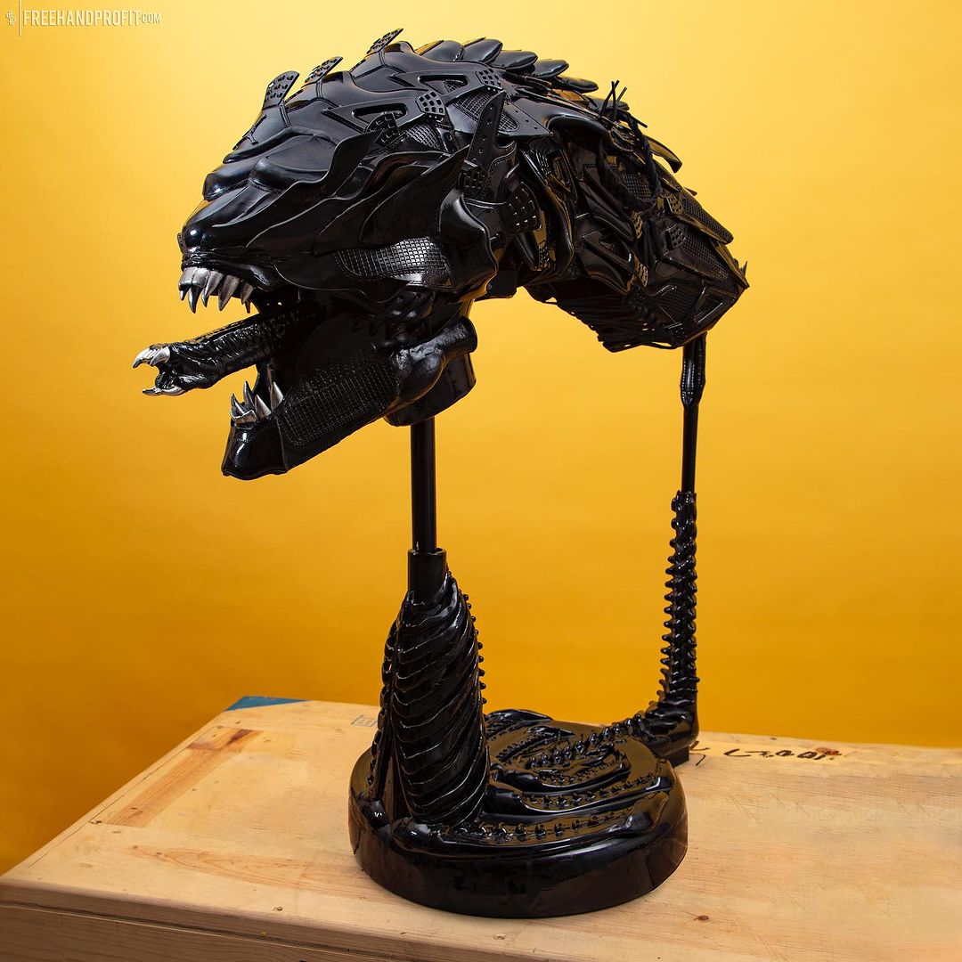 鬼斧神工！設計師打造 Air Jordan 4「異形」定製球鞋面具