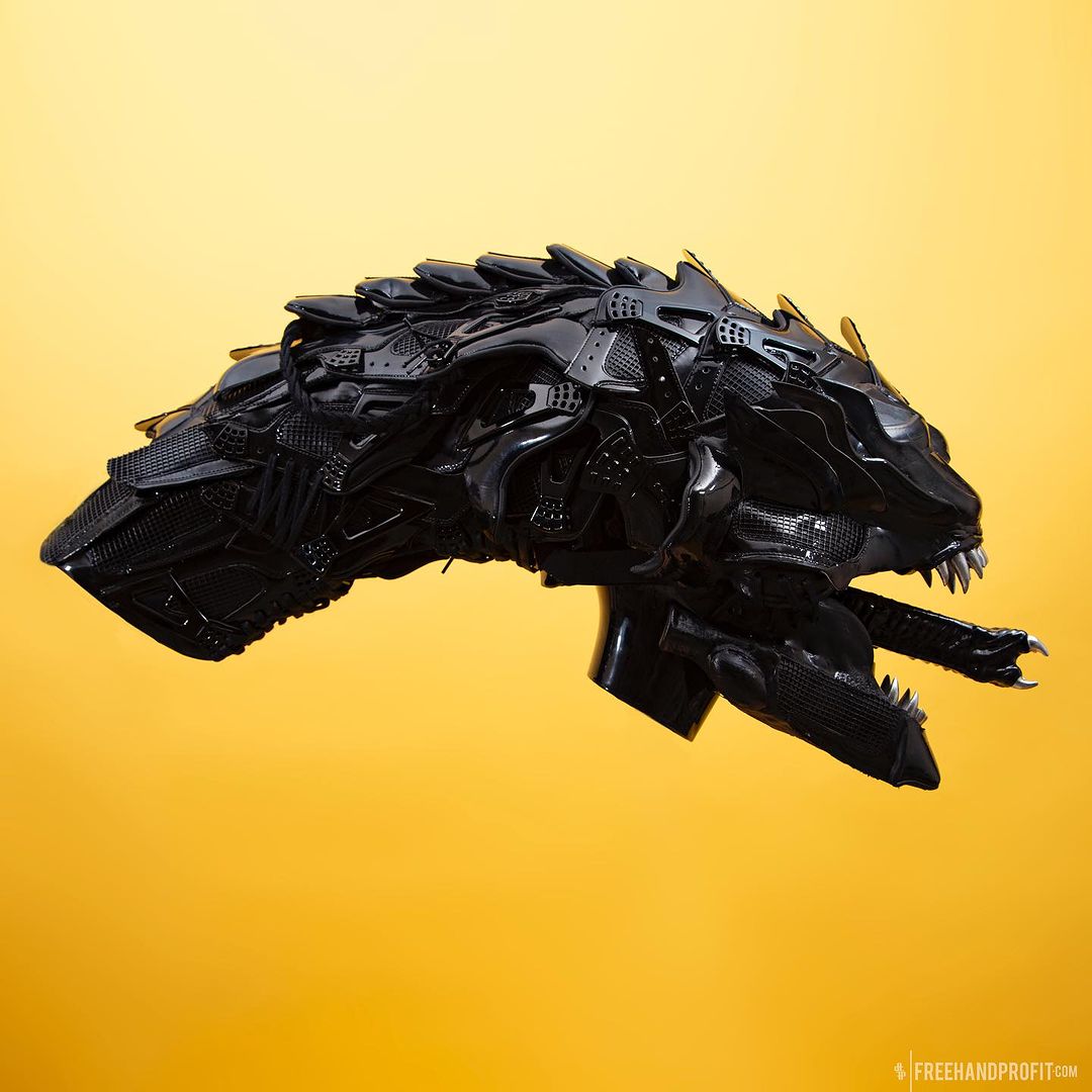 鬼斧神工！設計師打造 Air Jordan 4「異形」定製球鞋面具