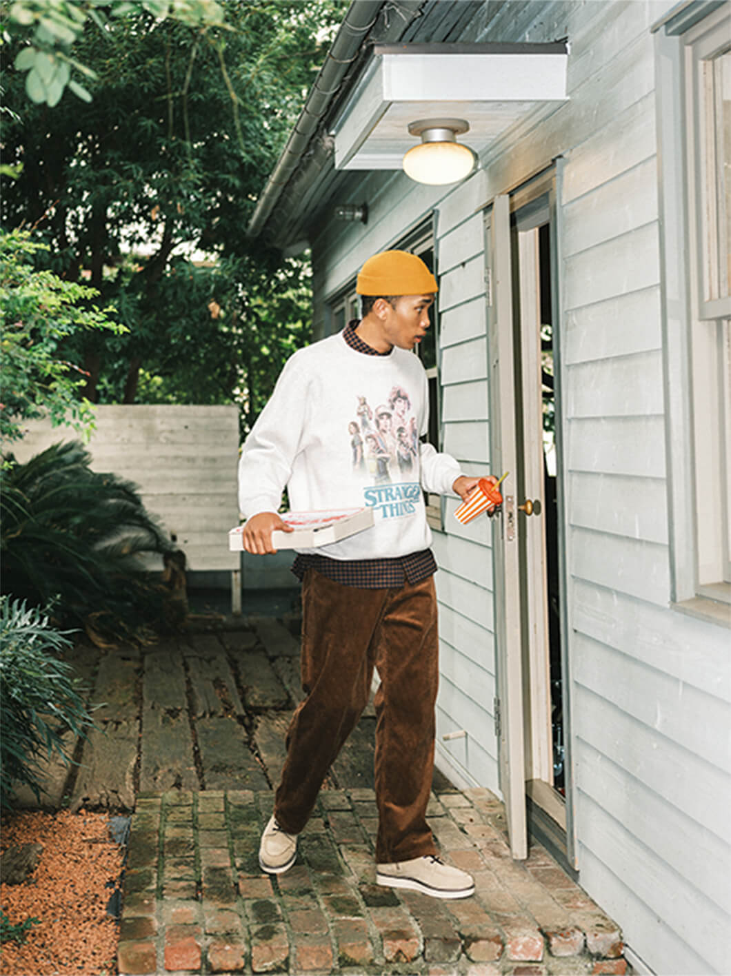 很懂影迷想要的設計！GU x 《怪奇物語》全新聯名系列公開