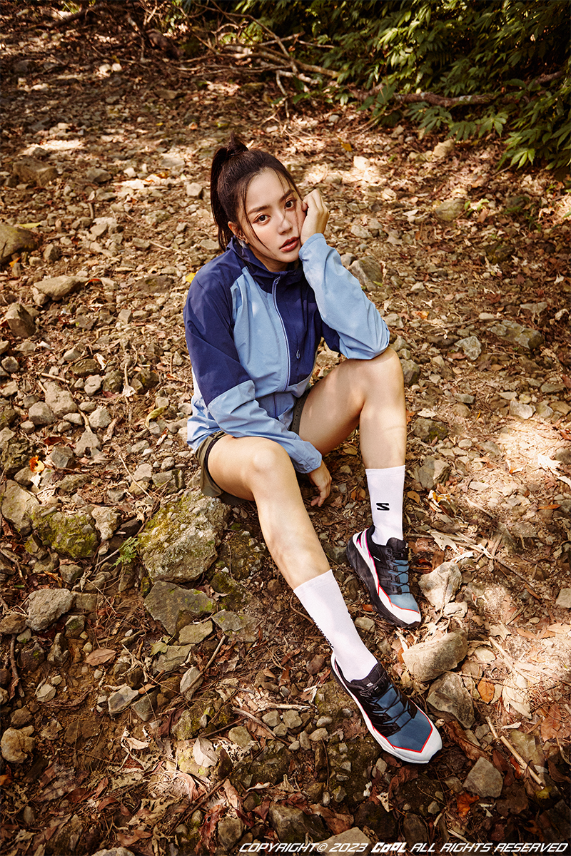 跟著大自然呼吸才能找到自我！宋城希穿上SALOMON登山、野跑，用倔強精神喘出一屏一息！