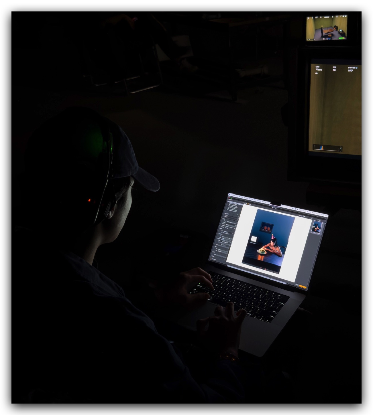 音樂才女 Lexie劉柏辛全新單曲《Delulu》MV 用 iPhone 15 Pro Max 拍攝「一個悲傷女孩的浪漫幻想。」