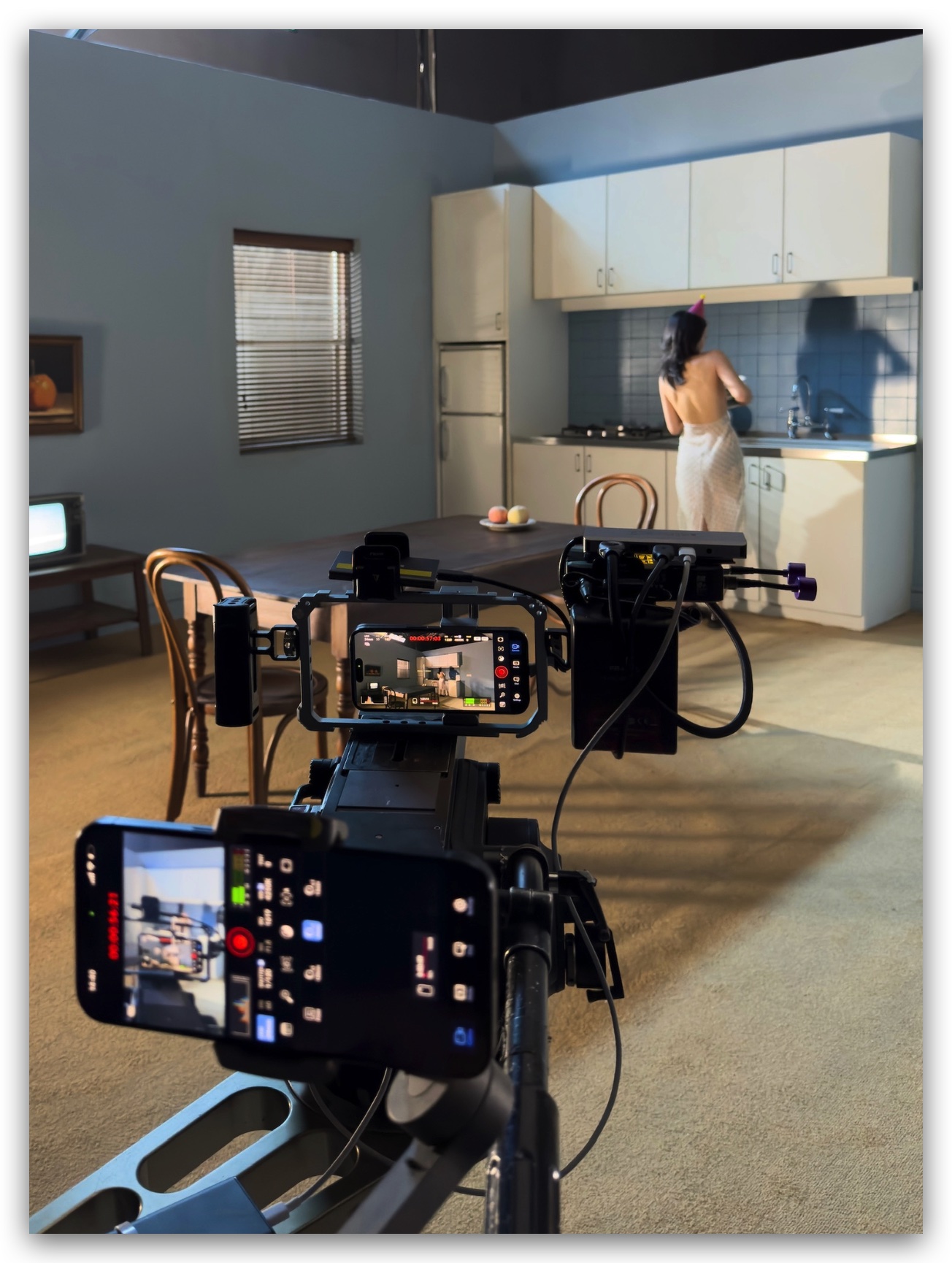 音樂才女 Lexie劉柏辛全新單曲《Delulu》MV 用 iPhone 15 Pro Max 拍攝「一個悲傷女孩的浪漫幻想。」