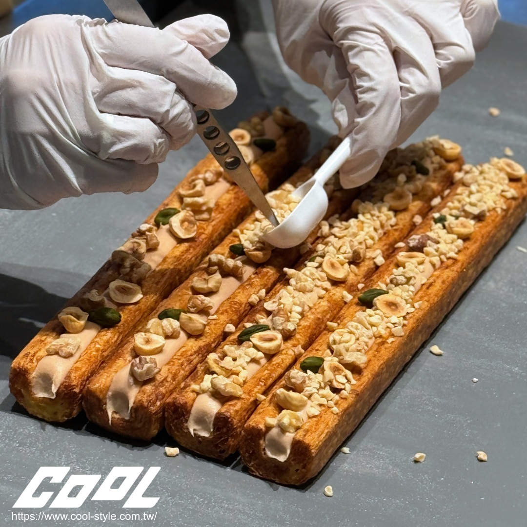 微熱山丘新品牌推 25 公分水果千層酥！可甜可鹹的 Smille 美味、室內綠意公園超好拍